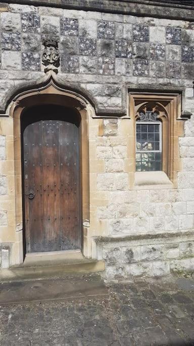 Beautiful Apartment In The Heart Of Rochester Rochester  Exterior foto